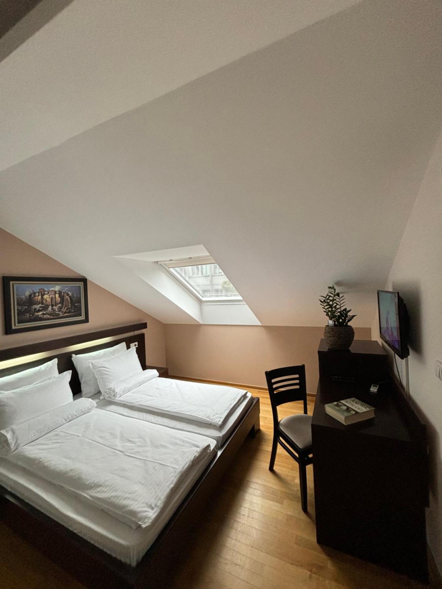 Bed and Breakfast Atrium Sremska Mitrovica Exteriér fotografie